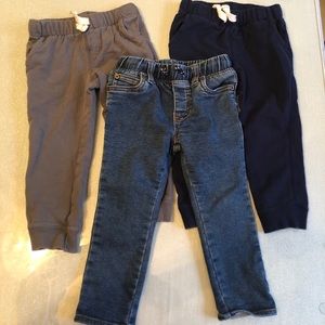 3 pairs Carters bottoms